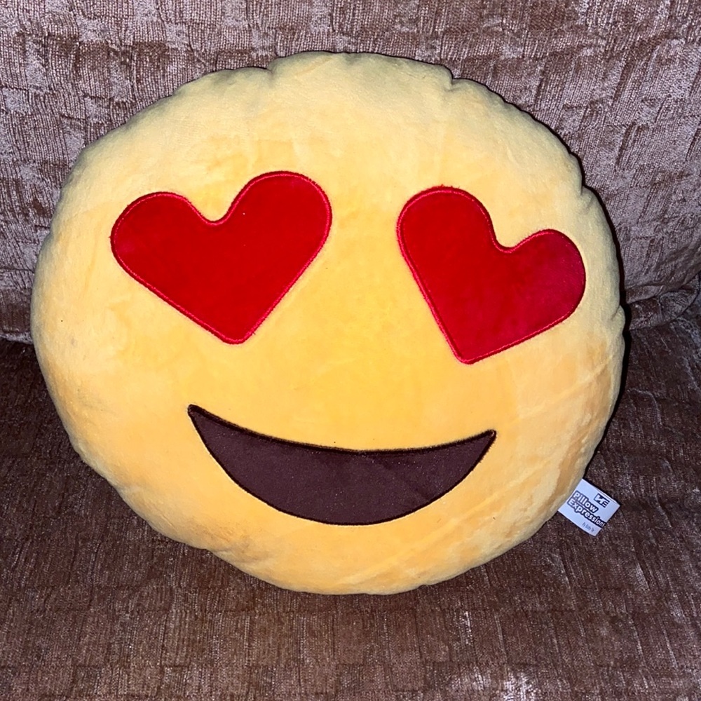 Pillow expressions emoji pillow heart eyes